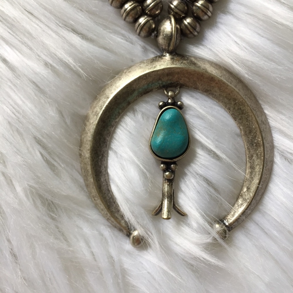 Necklaces - Picture 4 of 5